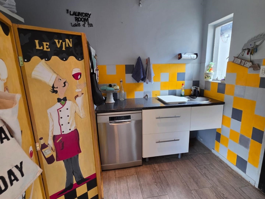 6 Bedroom Property for Sale in Heuwelsig Free State